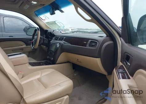 2013 GMC Yukon Xl 1500 Denali z USA, uszkodzony, nr VIN 1GKS2MEF9DR199837